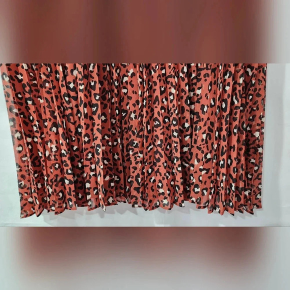 EVRI NWT Womens Pleated Skirt Size 24W Animal Print Chiffon Midi Party Mobwife - Picture 5 of 7